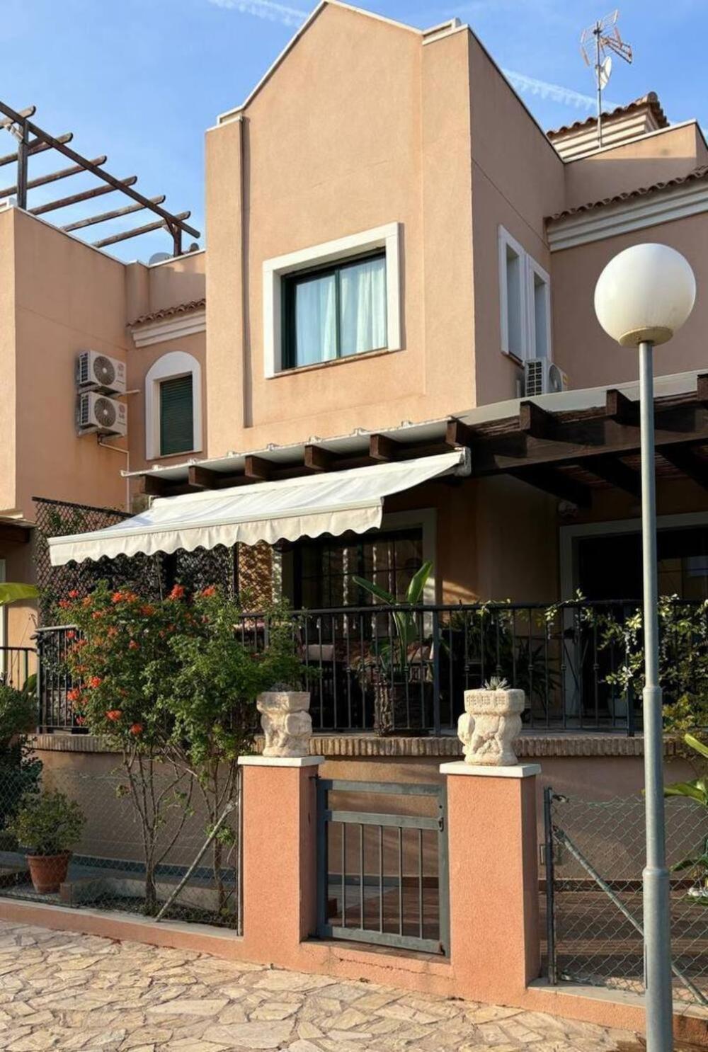House Laguna Roja With Sun Terrace Torrevieja Exterior photo